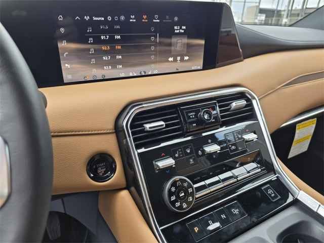 New 2025 Nissan Armada SL w/ Captain's Chari Seat Package image 14