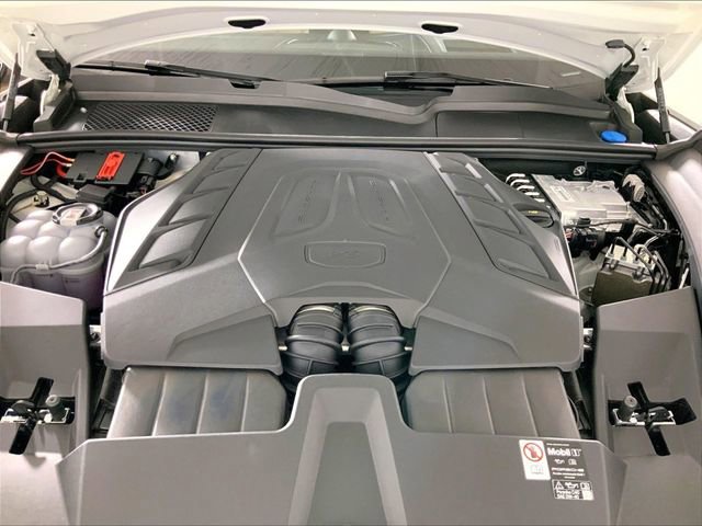 Used 2025 Porsche Cayenne GTS image 25