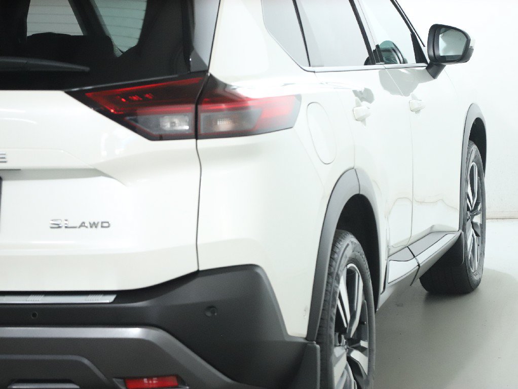 Certified 2023 Nissan Rogue SL w/ SL Premium Package AWD/4WD image 49