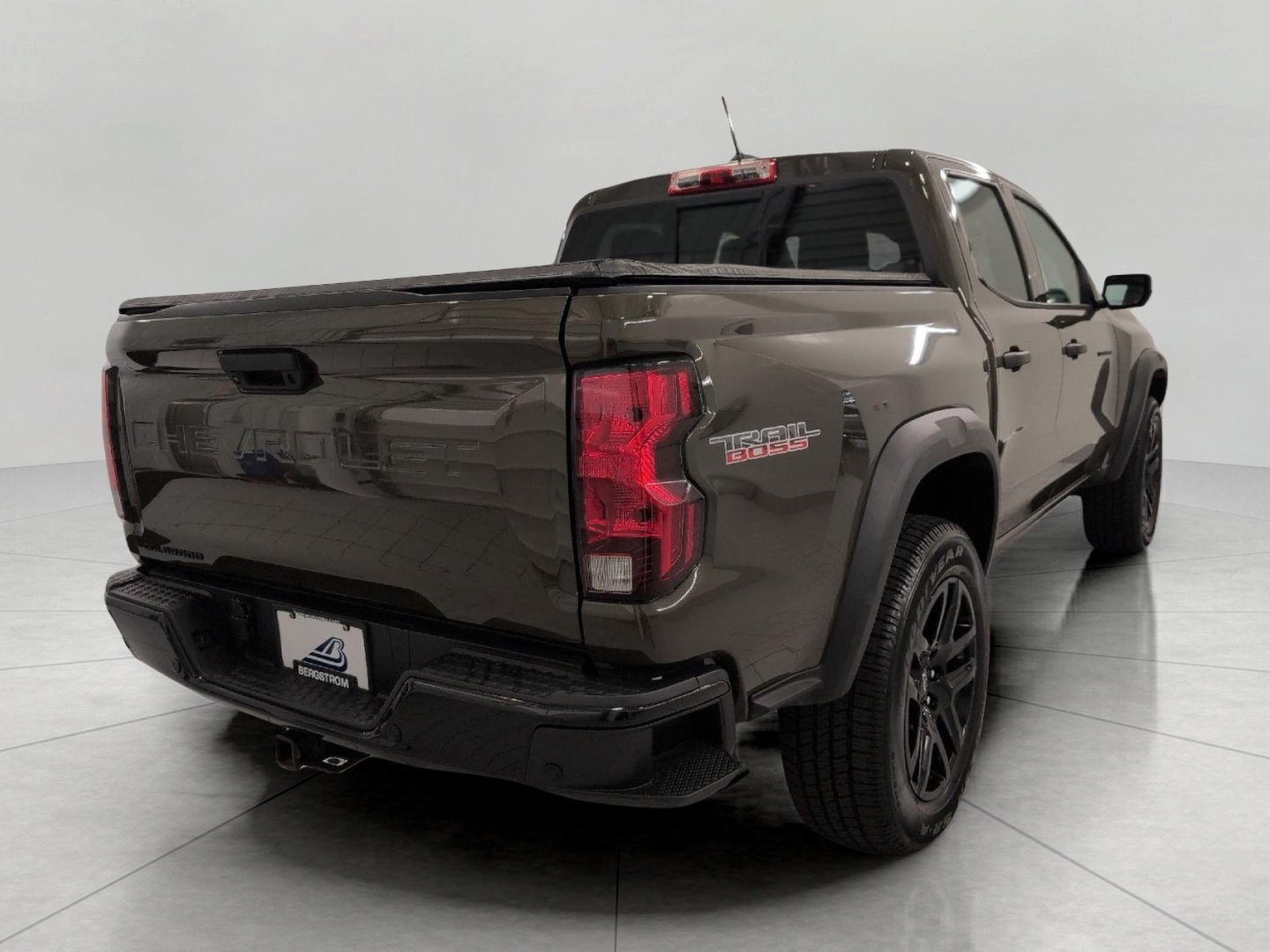 Used 2023 Chevrolet Colorado Trail Boss w/ Technology Package AWD/4WD image 20