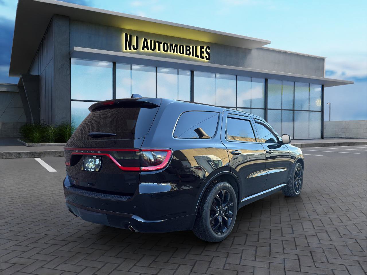 Used 2019 Dodge Durango R/T w/ Technology Group AWD/4WD image 7