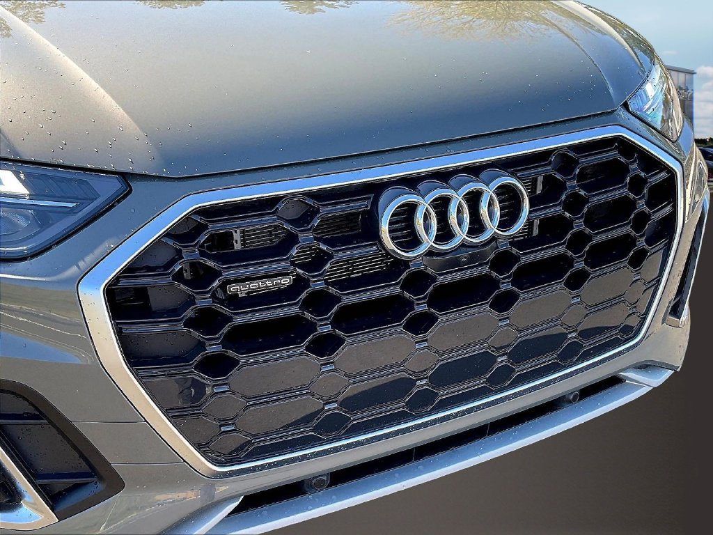 Used 2025 Audi Q5 e Premium Plus AWD/4WD image 35