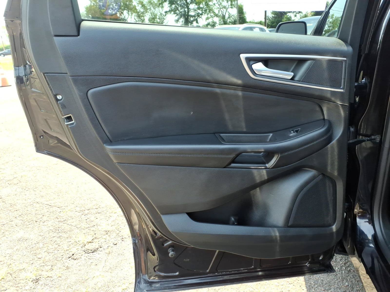 Used 2022 Ford Edge SEL w/ Convenience Package AWD/4WD image 12