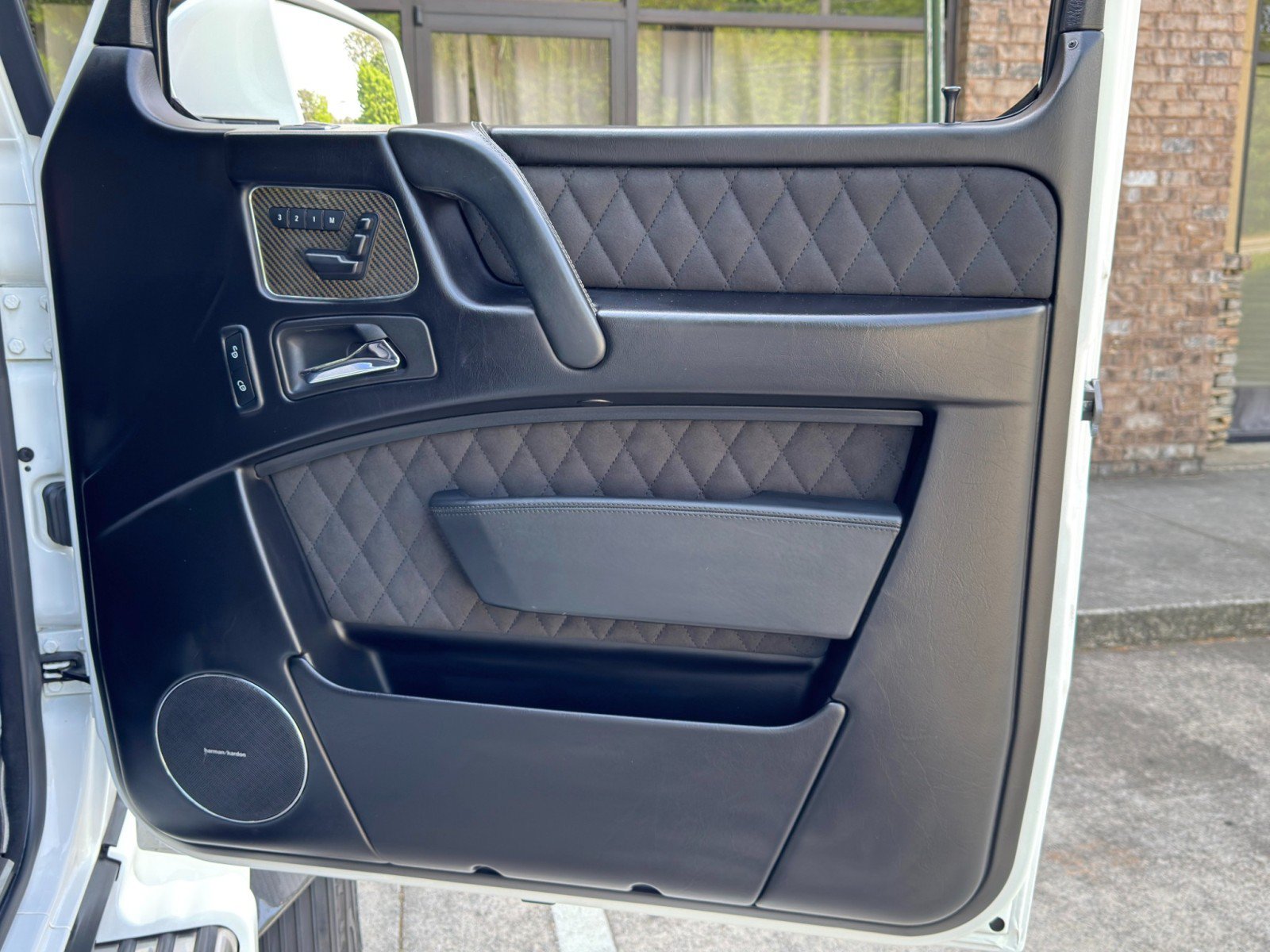 Used 2018 Mercedes-Benz G 550 Squared image 46