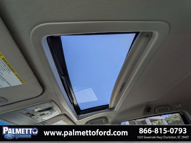 Used 2016 Toyota Sienna XLE FWD image 21