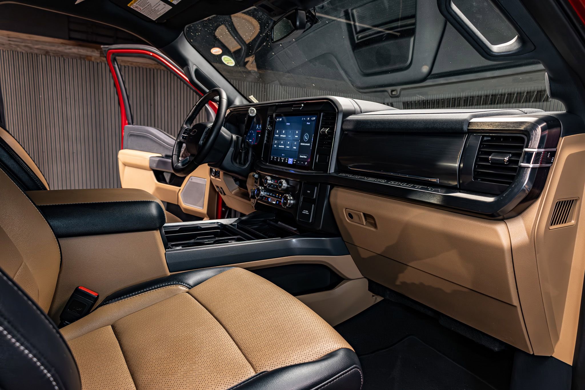 Used 2025 Ford F250 Lariat image 14