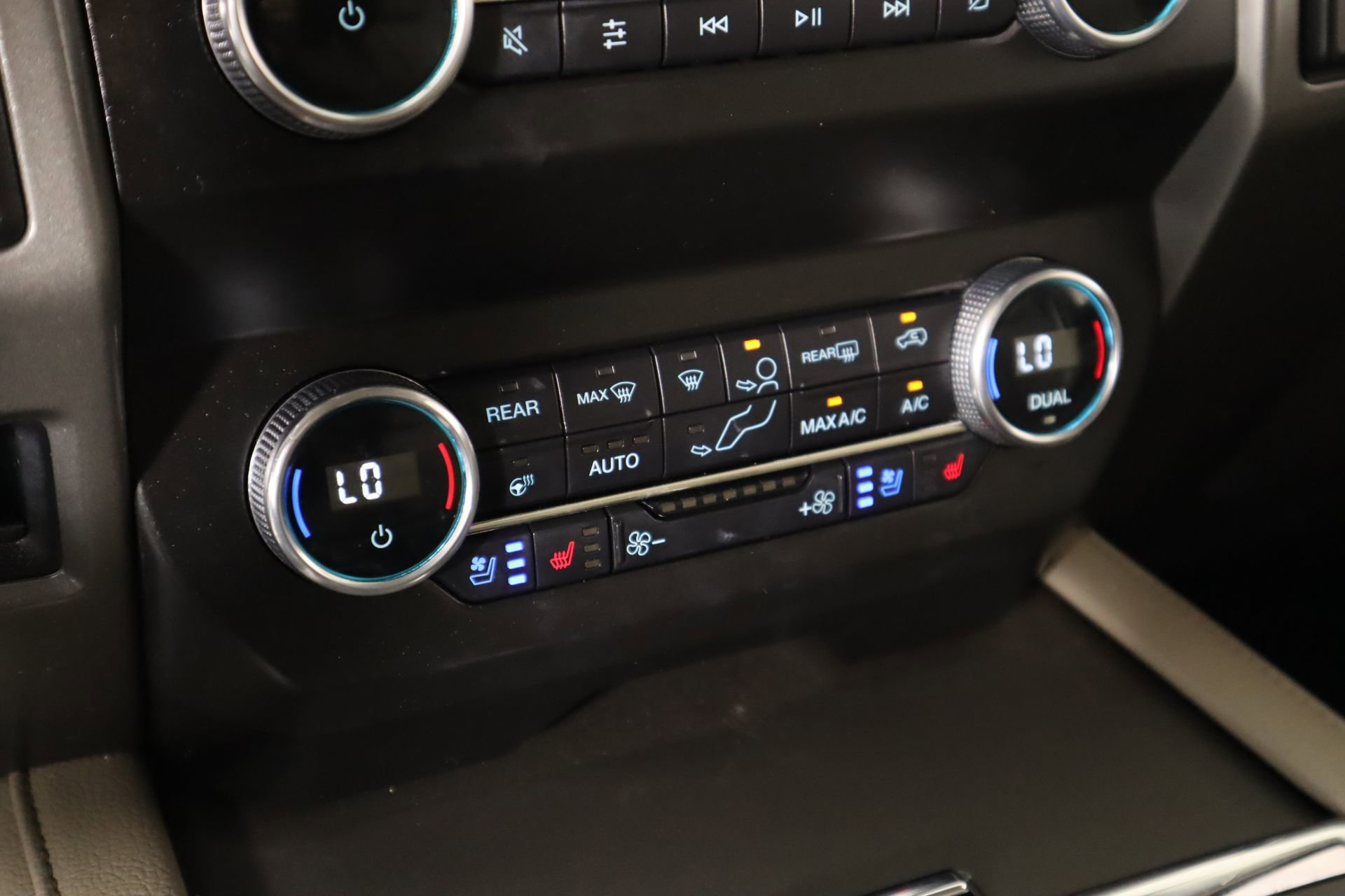 Used 2021 Ford Expedition Max XLT image 8