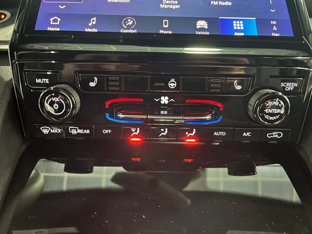 Used 2025 Jeep Grand Cherokee L Limited image 23