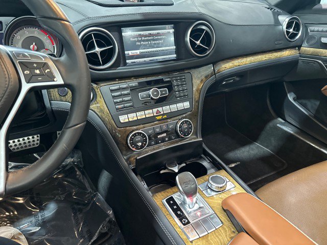 Used 2015 Mercedes-Benz SL 400 w/ Premium I Package image 4