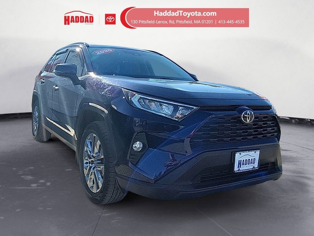 Used 2020 Toyota RAV4 XLE Premium AWD/4WD image 7