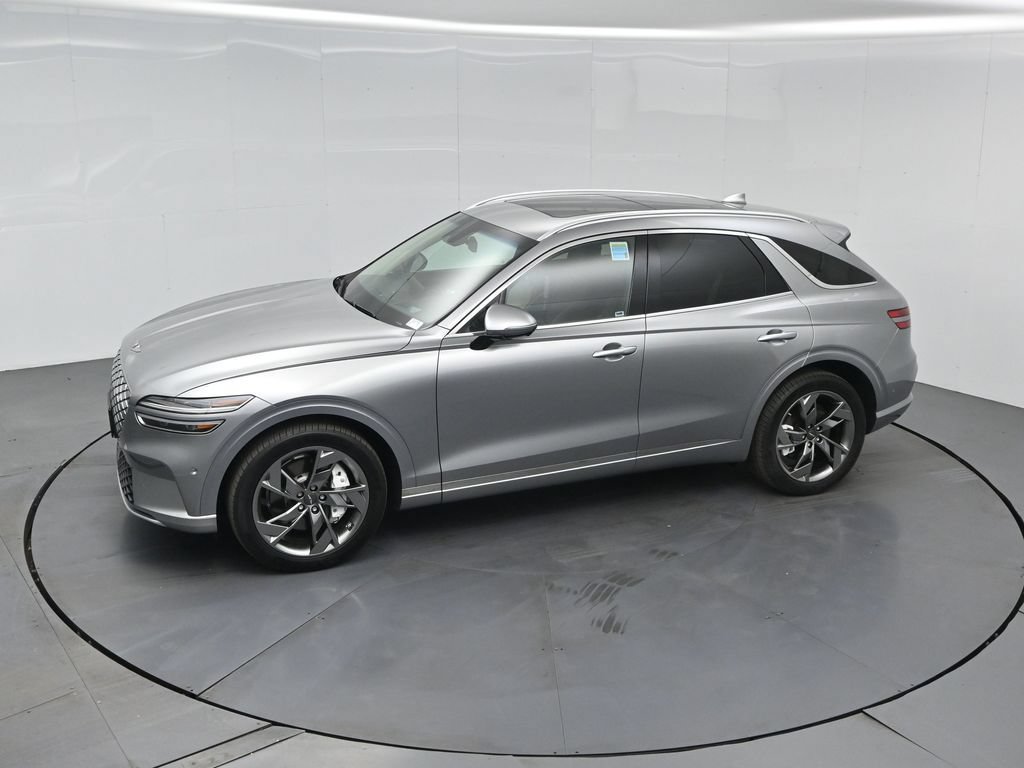 Used 2025 Genesis Electrified GV70 w/ Prestige Package AWD/4WD image 43