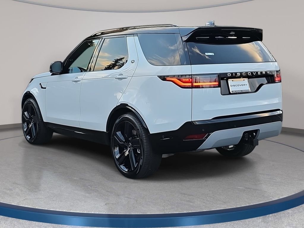 New 2026 Land Rover Discovery Limited Edition image 3