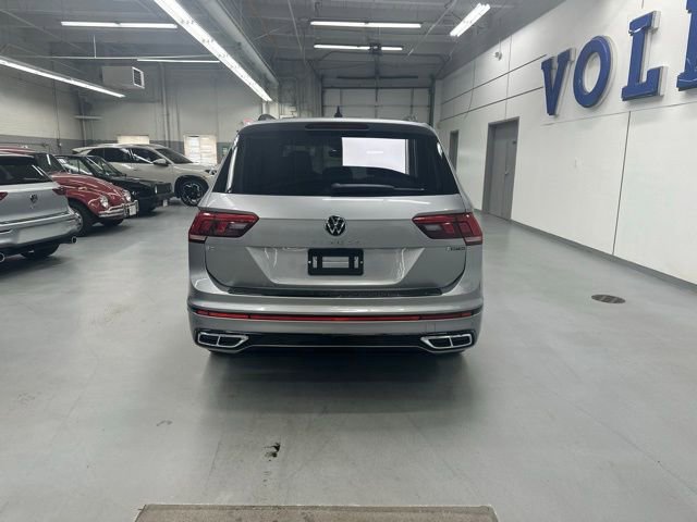 Certified 2022 Volkswagen Tiguan SE R-Line image 12