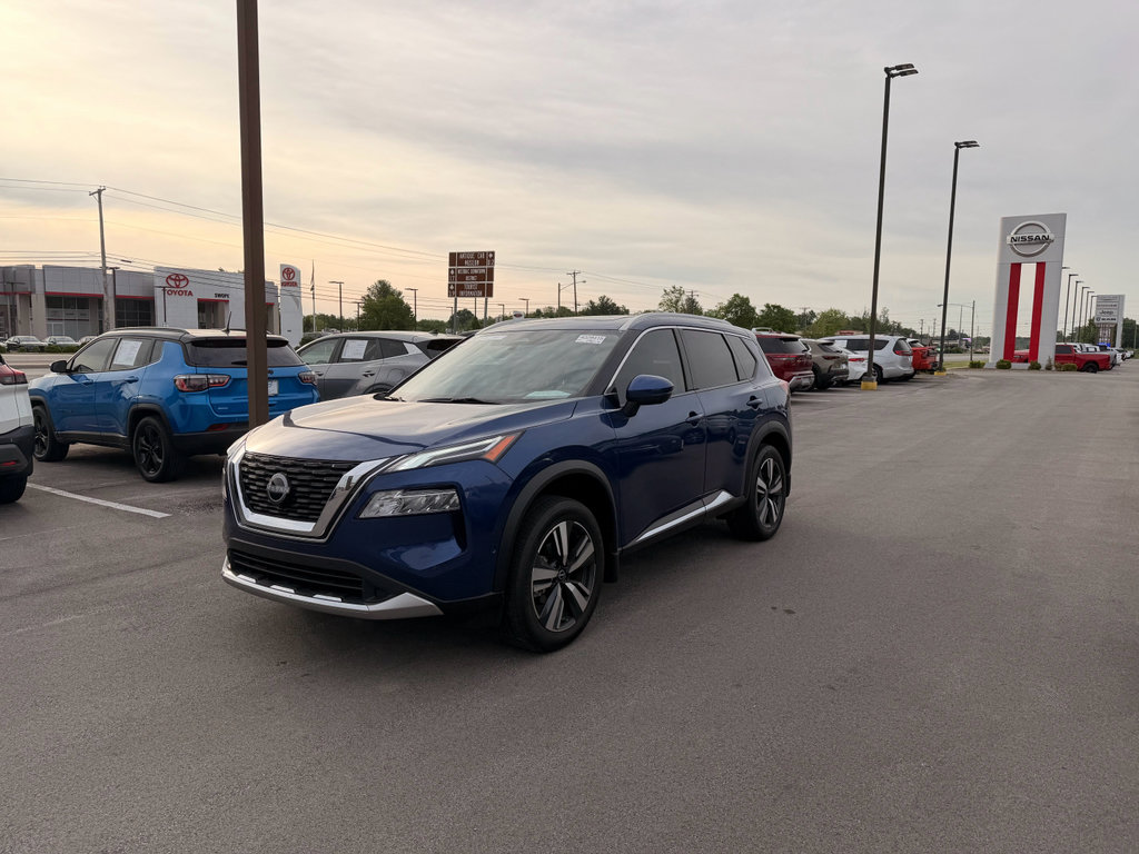 Used 2023 Nissan Rogue Platinum FWD image 1