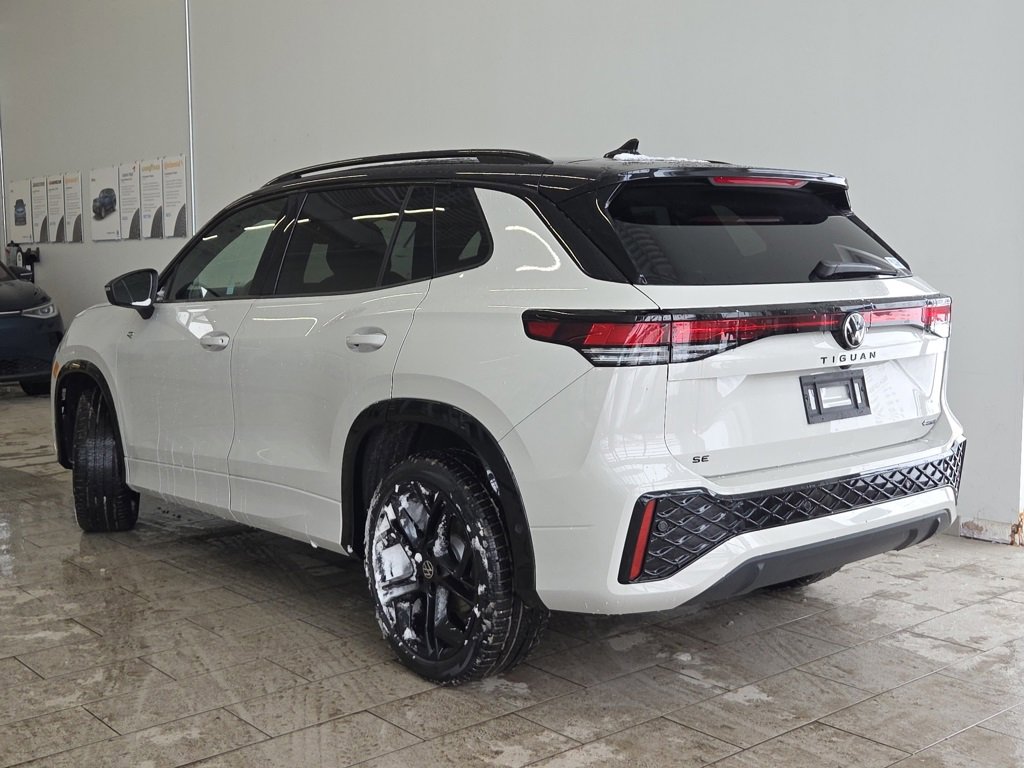 New 2026 Volkswagen Tiguan SE R-Line image 8