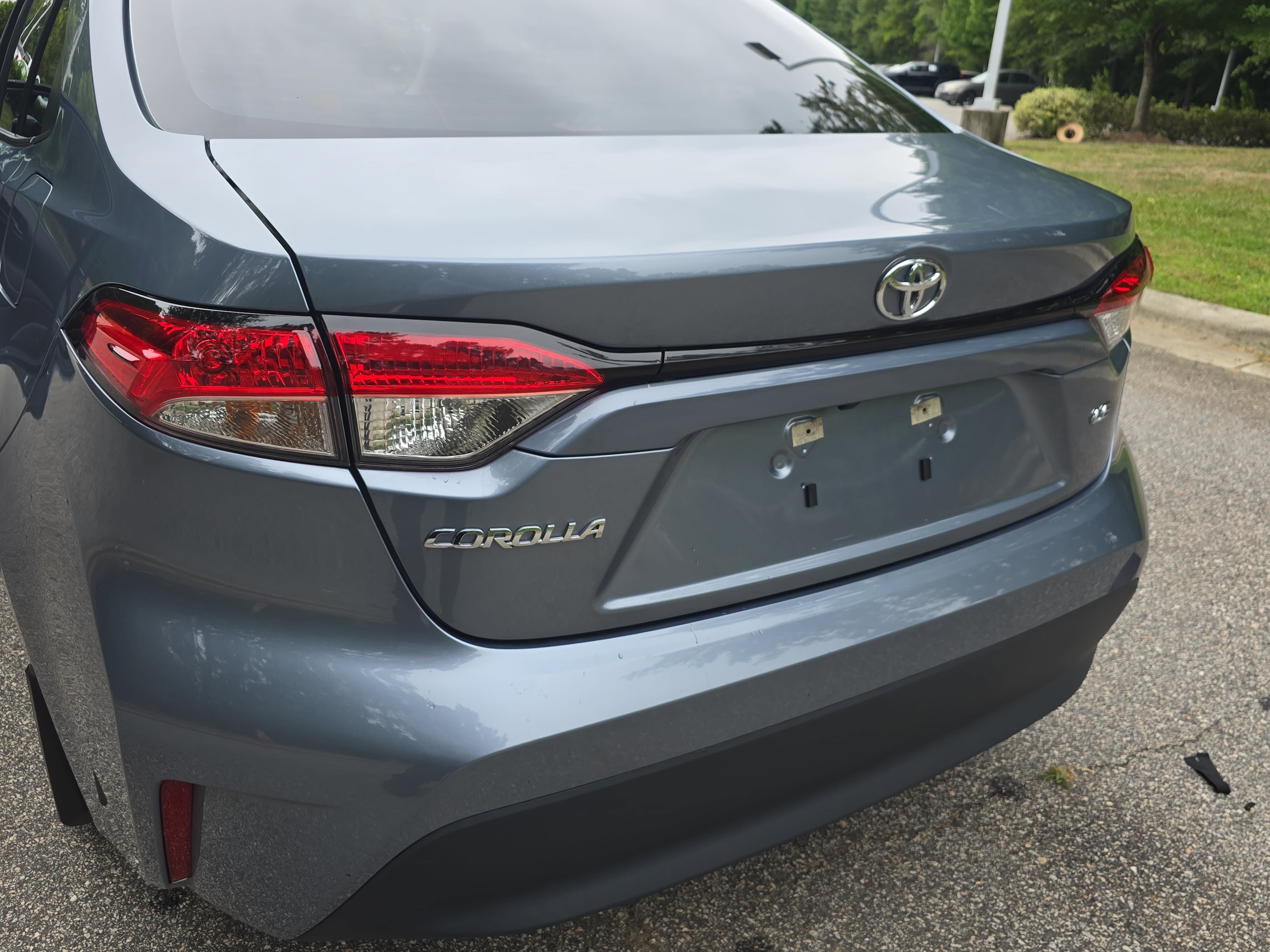 Used 2025 Toyota Corolla LE FWD image 31