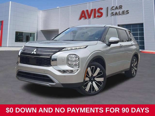 Used 2025 Mitsubishi Outlander SE