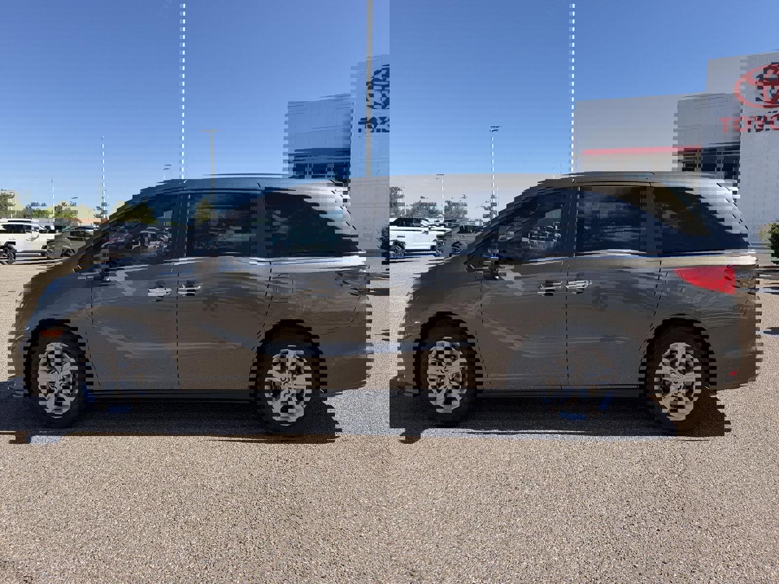 Used 2020 Honda Odyssey EX-L image 3