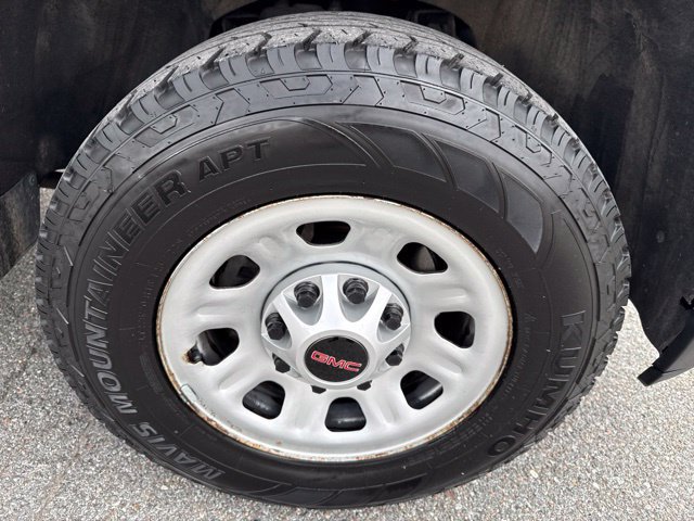 Used 2022 GMC Sierra 2500 Pro w/ Convenience Package AWD/4WD image 9