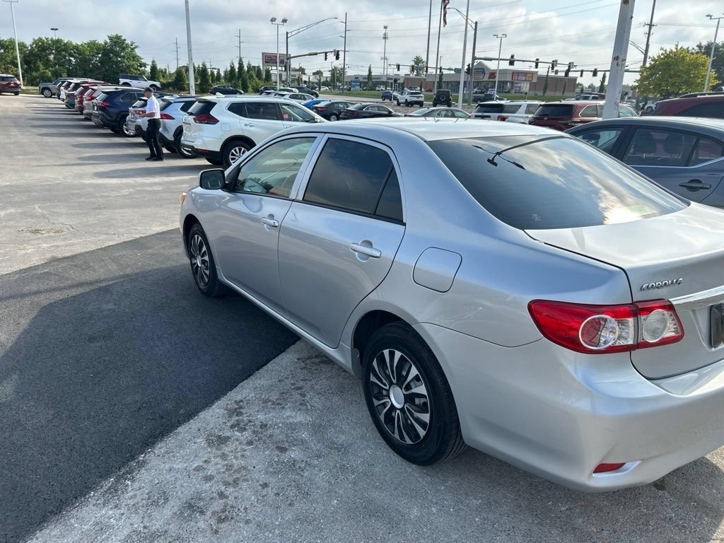 Used 2013 Toyota Corolla L FWD image 2
