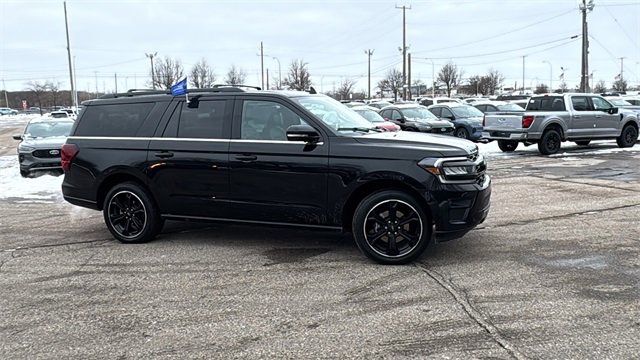 Certified 2022 Ford Expedition Max Limited image 3