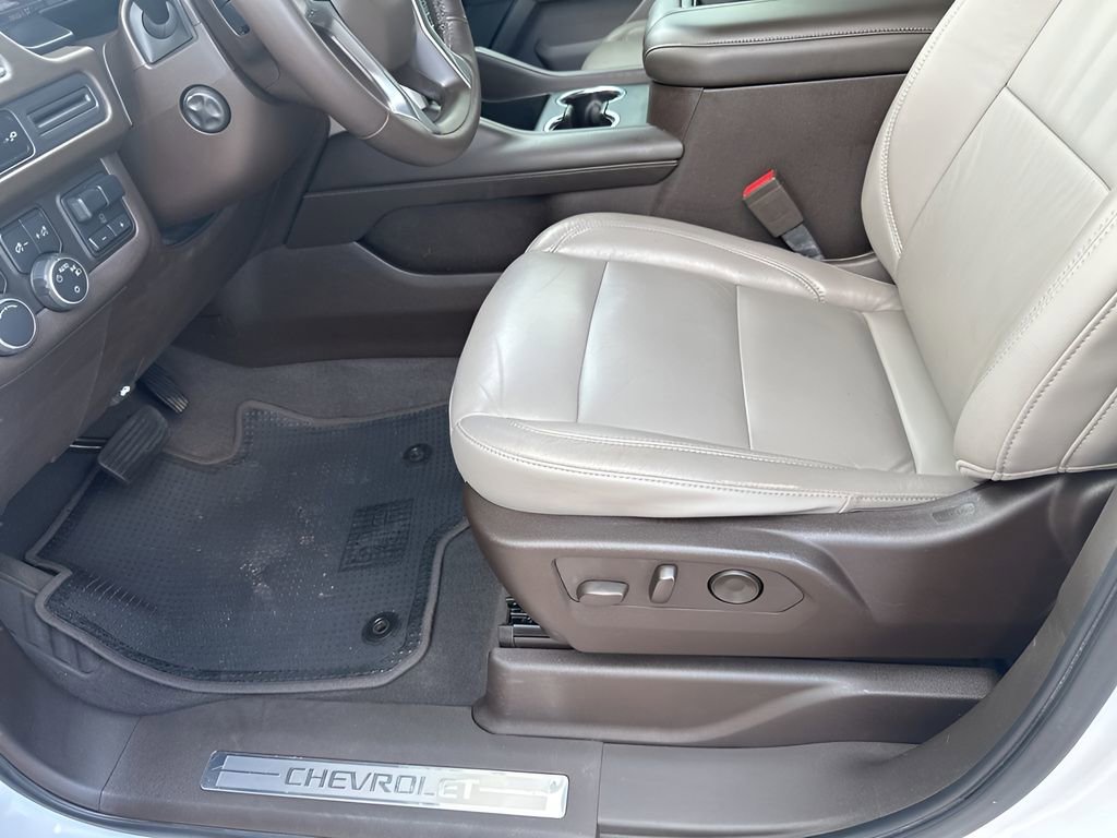 Used 2021 Chevrolet Tahoe Z71 w/ Z71 Signature Package image 27