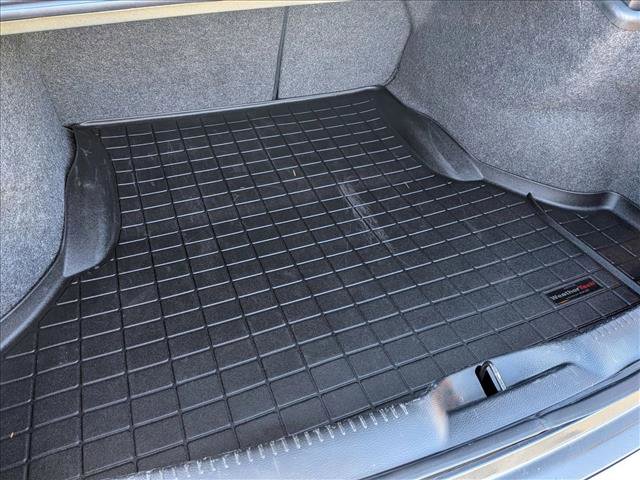 Used 2020 Chrysler 300 Limited image 6