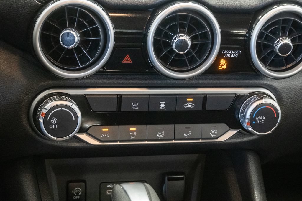 Used 2025 Nissan Sentra SV FWD image 16