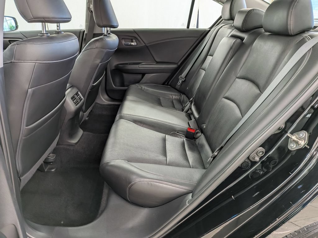 Used 2015 Honda Accord EX-L image 28