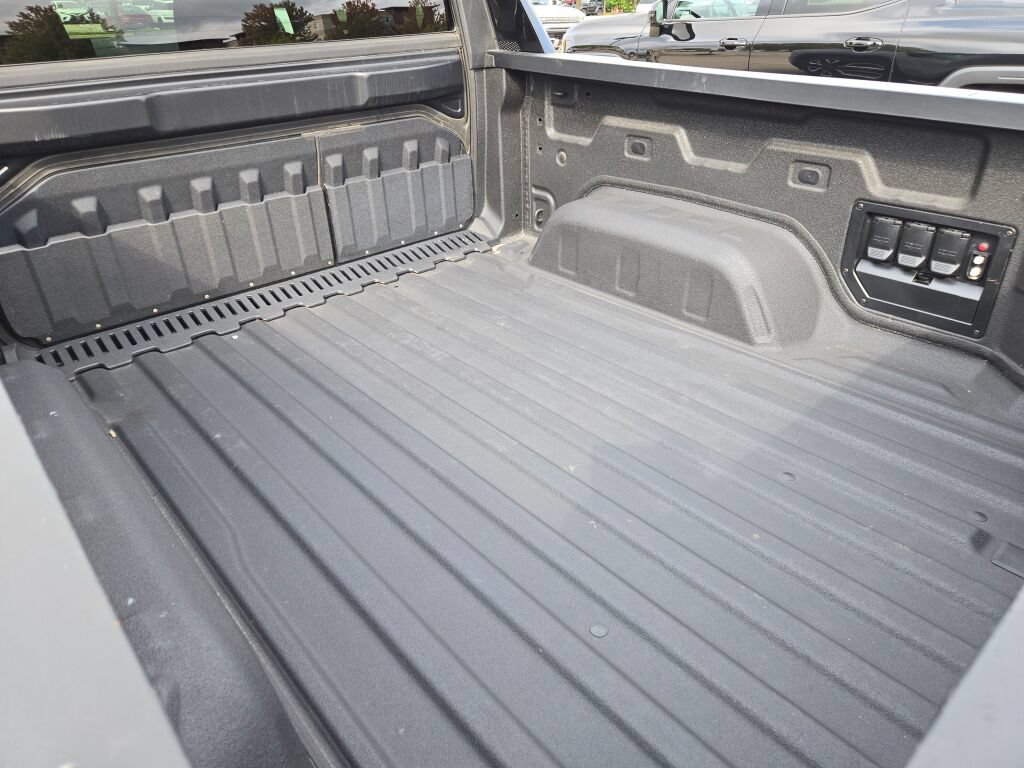New 2026 GMC Sierra EV Elevation w/ Premium Package AWD/4WD image 8