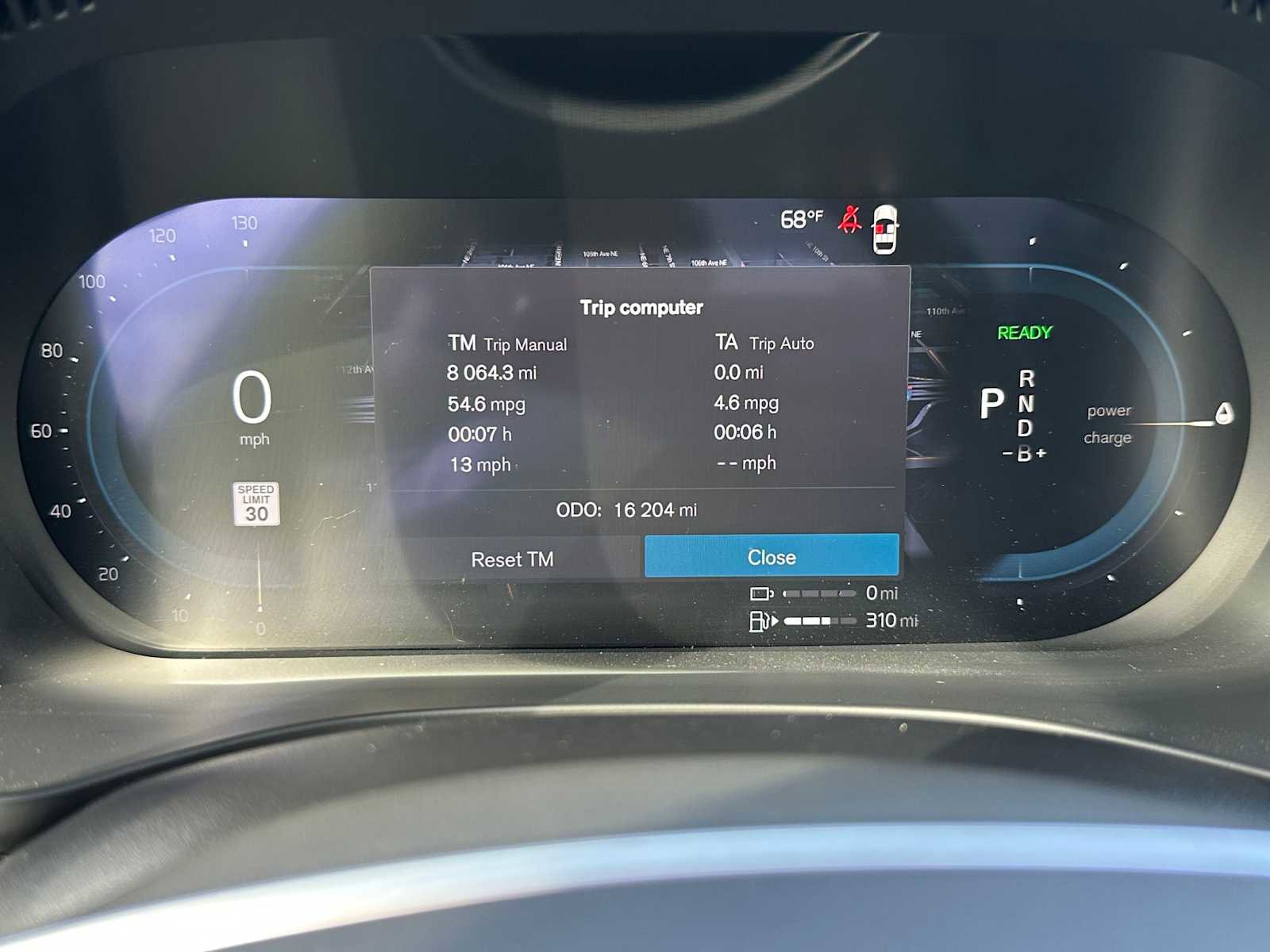 Certified 2023 Volvo XC60 T8 Ultimate w/ Climate Package image 25