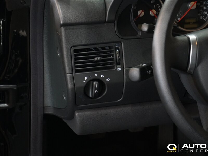 Used 2006 Chrysler Crossfire Coupe RWD image 18