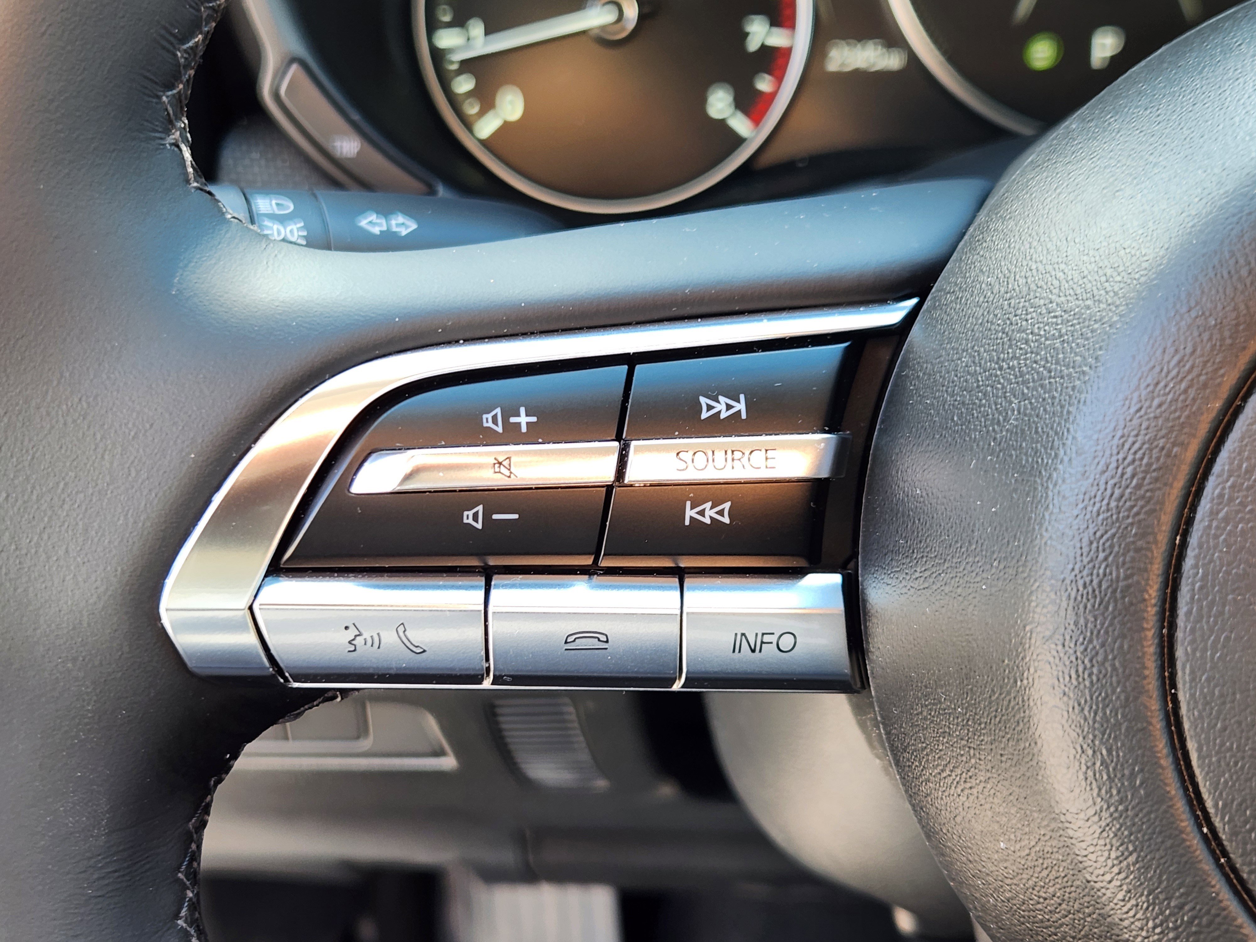 Certified 2025 MAZDA CX-50 AWD 2.5 S w/ Cargo Package image 23