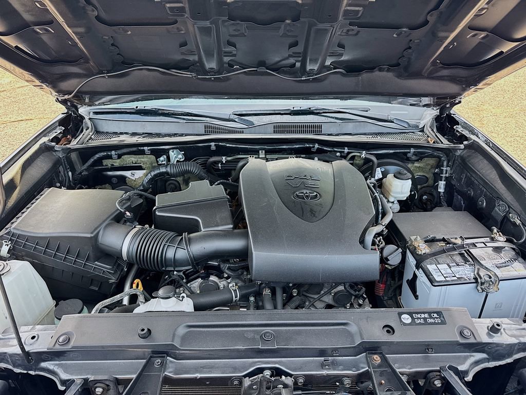 Used 2019 Toyota Tacoma TRD Sport image 31