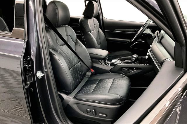 Used 2025 Kia Telluride AWD image 8