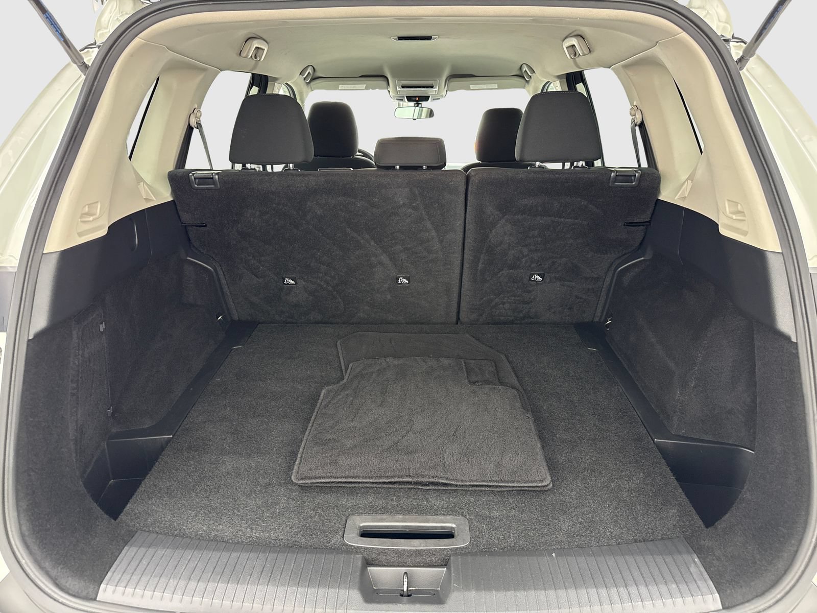 Used 2023 Nissan Rogue S FWD image 45