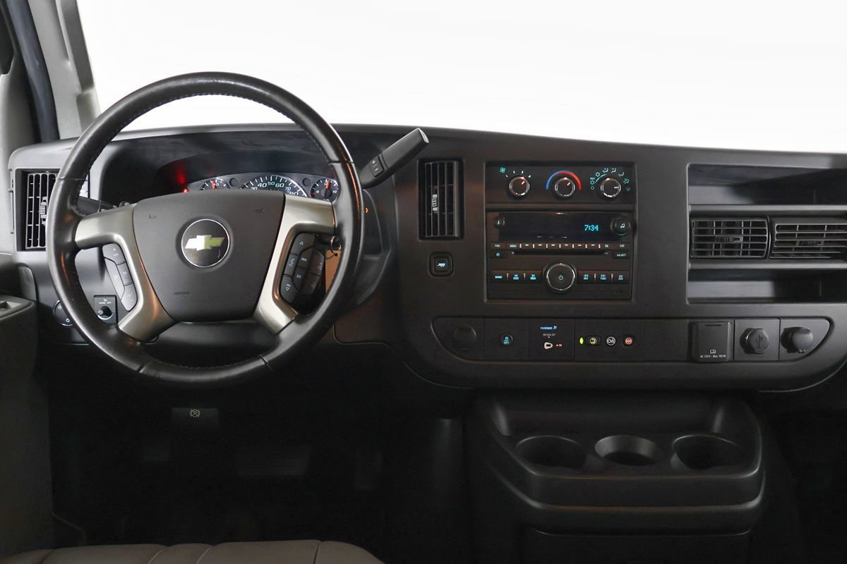 Used 2018 Chevrolet Express 2500 w/ Driver Convenience Package RWD image 30