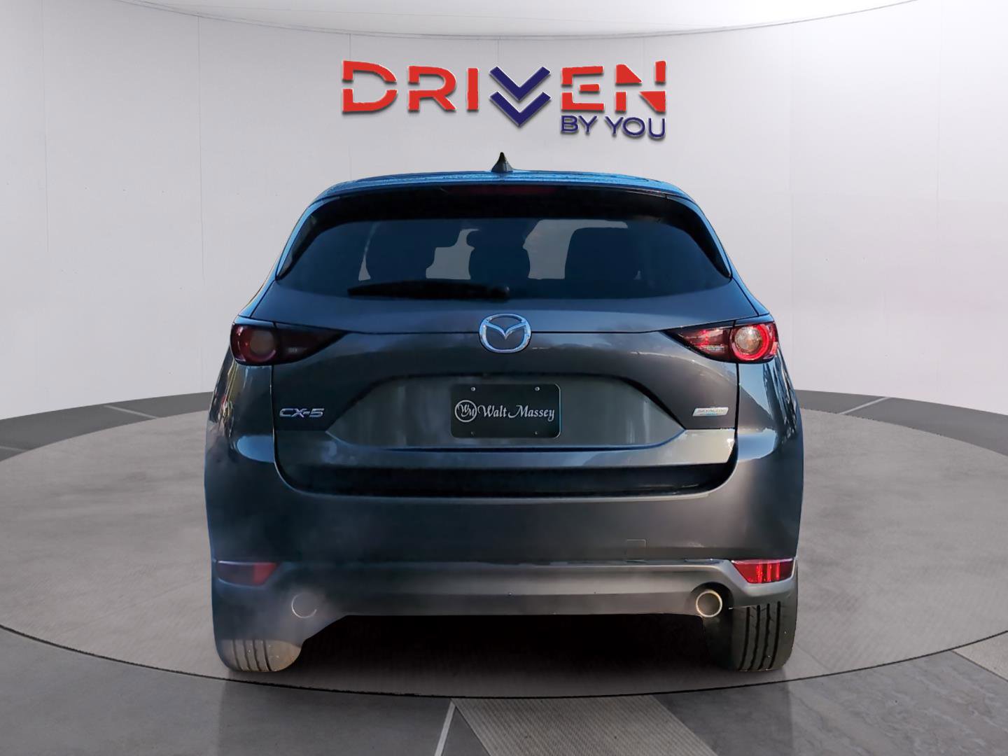 Used 2019 MAZDA CX-5 Touring image 4