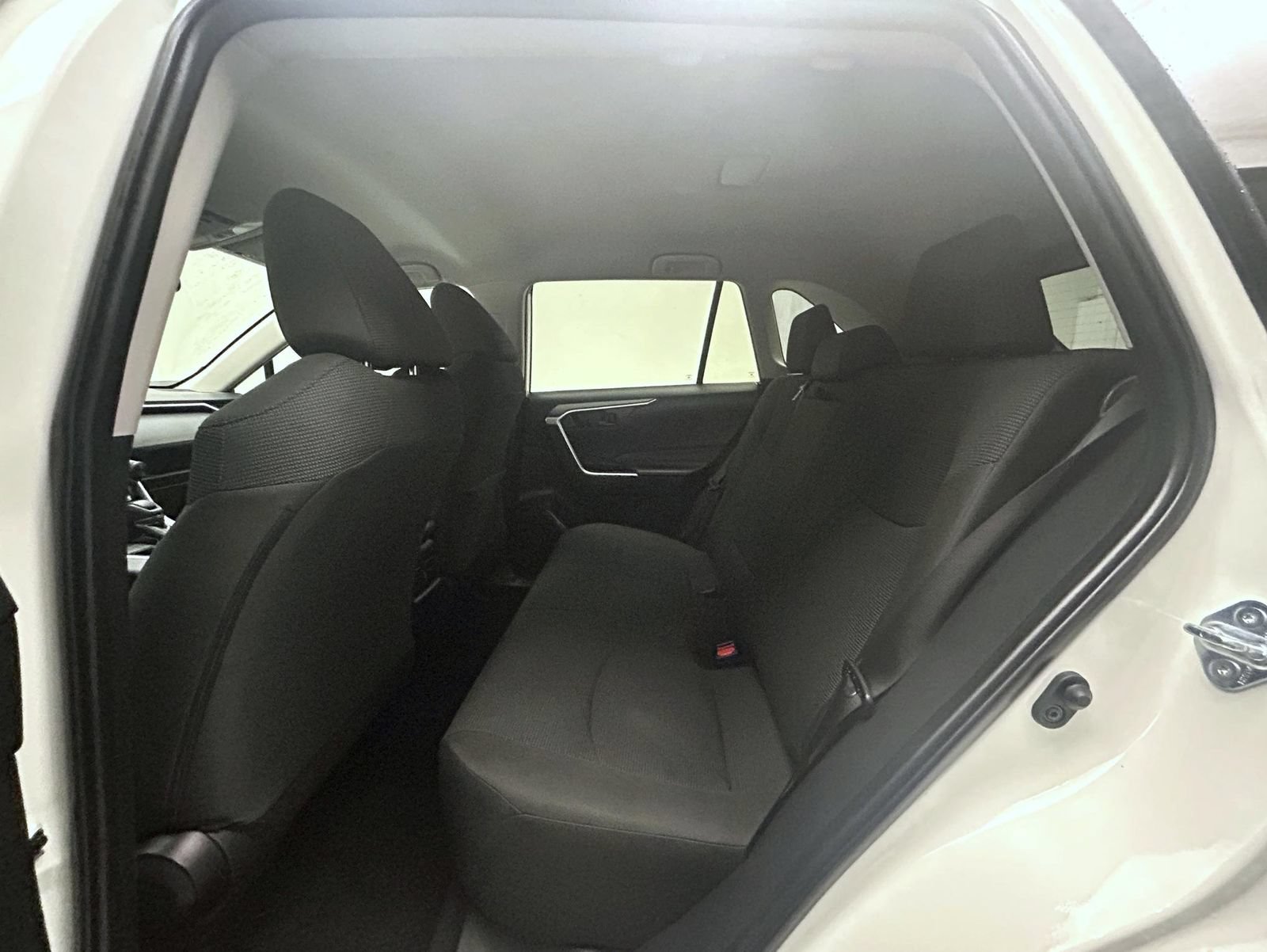 Used 2025 Toyota RAV4 LE AWD/4WD image 19