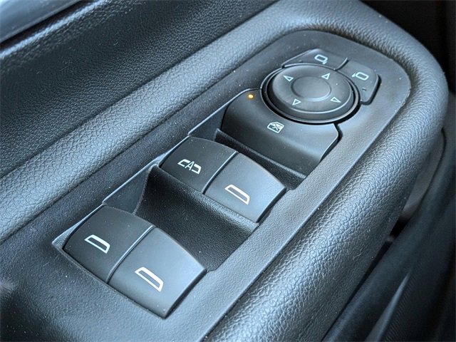 Used 2023 GMC Terrain SLE w/ Driver Convenience Package image 24