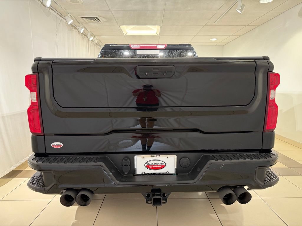 Used 2021 Chevrolet Silverado 1500 LT Trail Boss w/ Convenience Package II AWD/4WD image 4