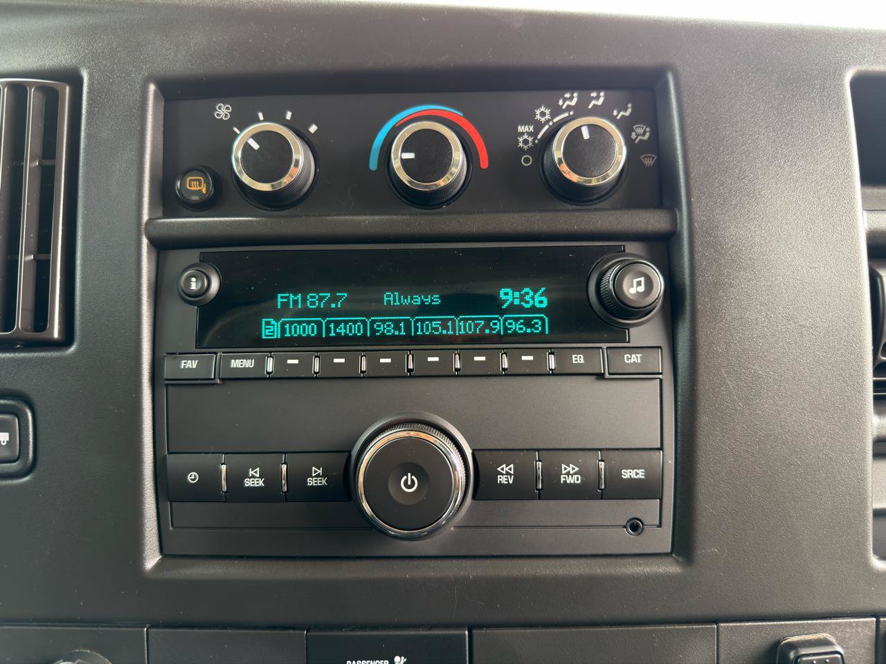 Used 2022 Chevrolet Express 2500 w/ Safety Package RWD image 21