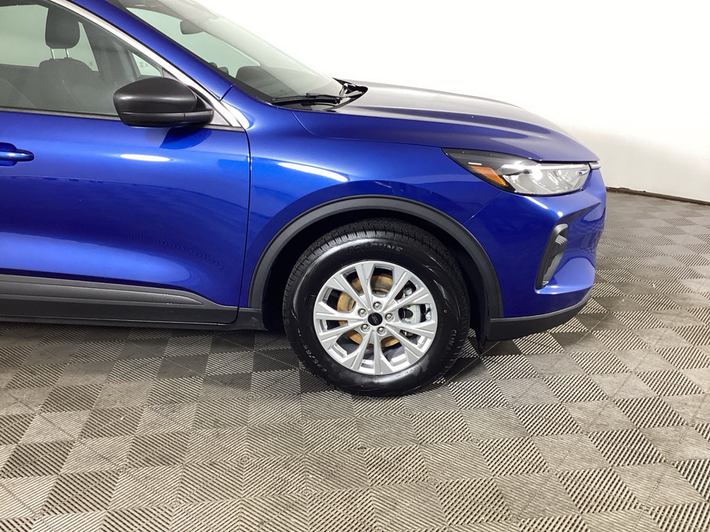Used 2023 Ford Escape Active AWD/4WD image 7