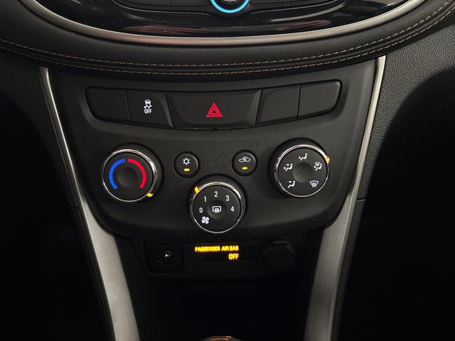 Used 2022 Chevrolet Trax LT w/ LT Convenience Package image 36