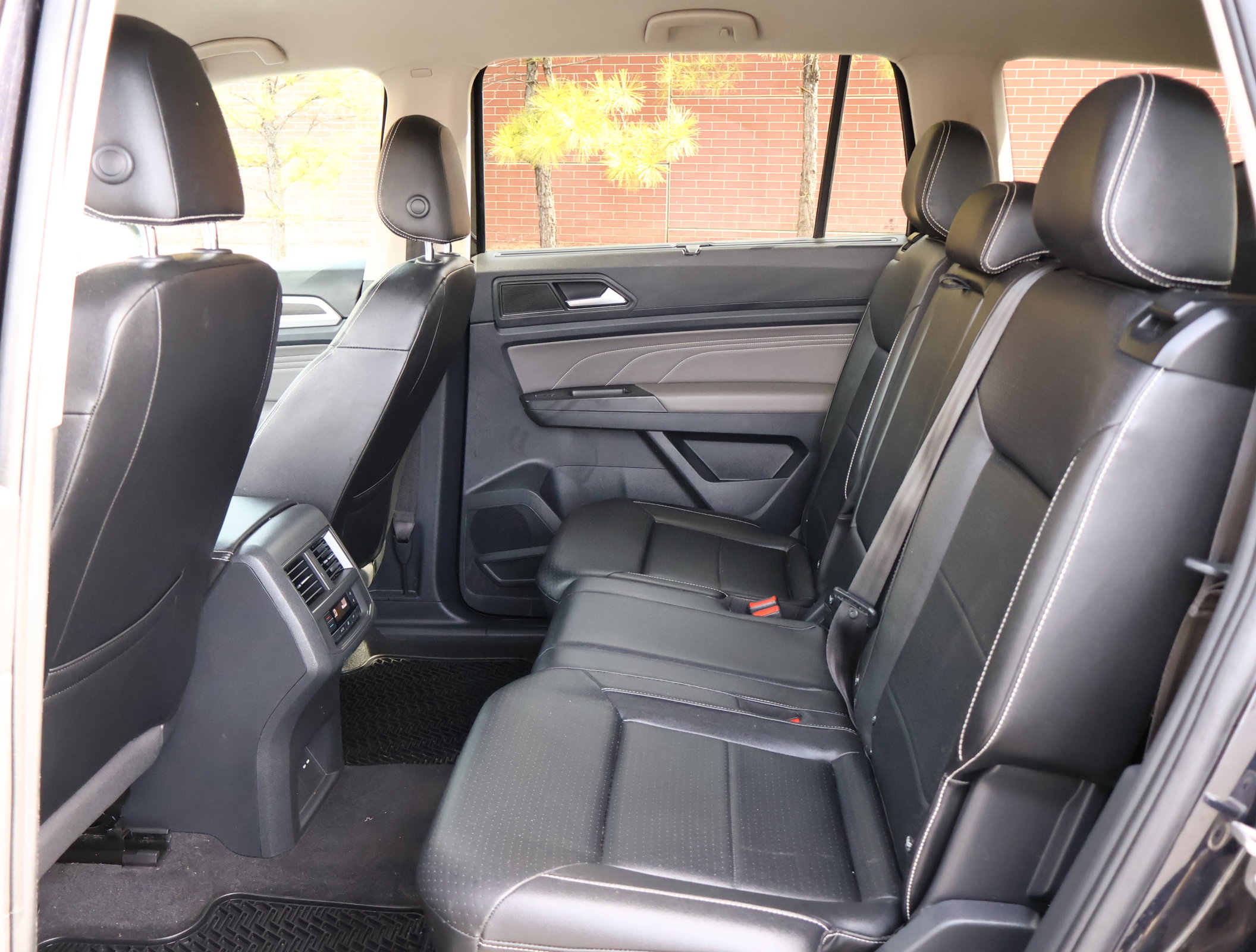 Used 2022 Volkswagen Atlas SE image 21