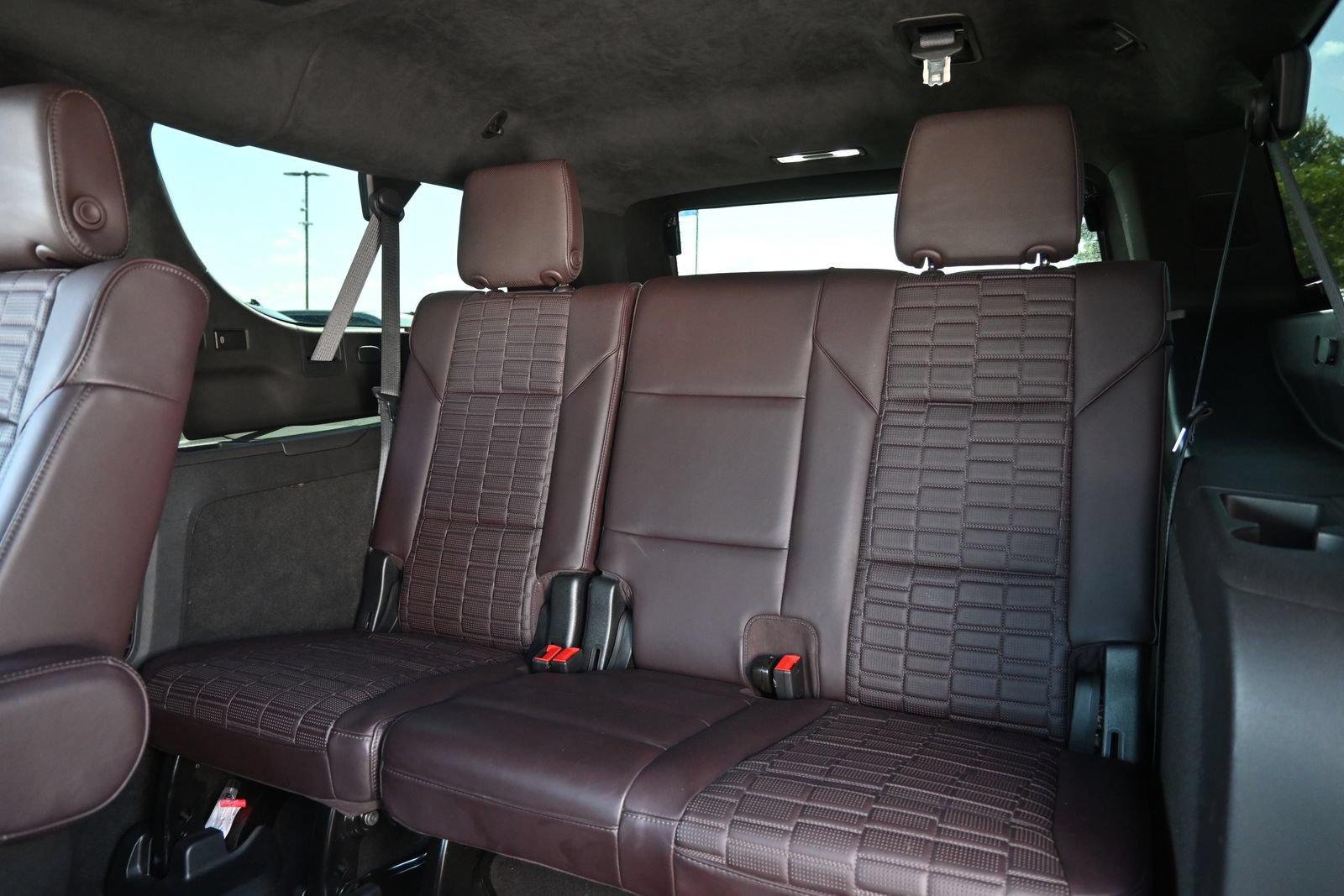 Certified 2023 Cadillac Escalade ESV Sport Platinum AWD/4WD image 21