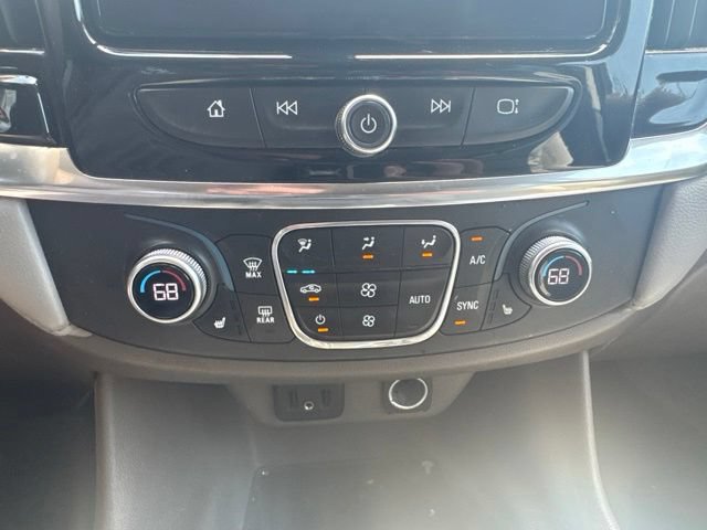 Used 2018 Chevrolet Traverse LT FWD image 8