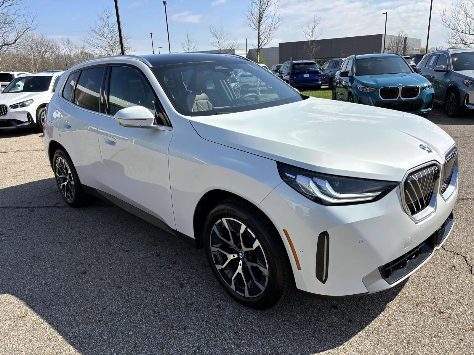 Used 2025 BMW X3 xDrive30i image 3