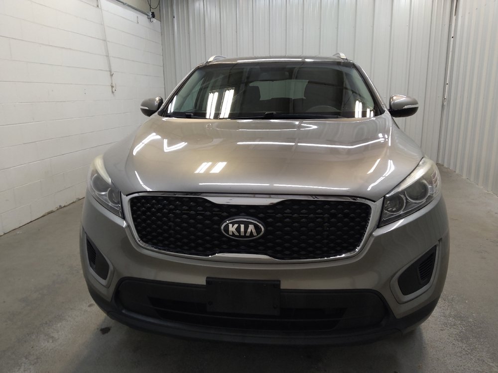 Used 2016 Kia Sorento FWD image 15