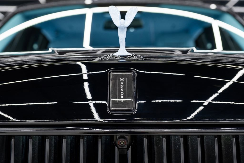 Used 2026 Rolls-Royce Phantom Sedan image 36